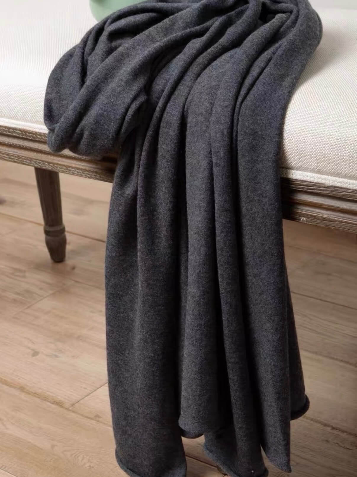 Premium pure cashmere knit scarf with timeless classic design