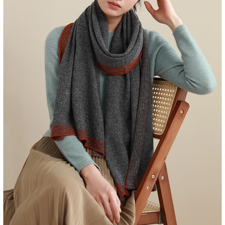 100% cashmere grey scarf shawl with color blocked edged