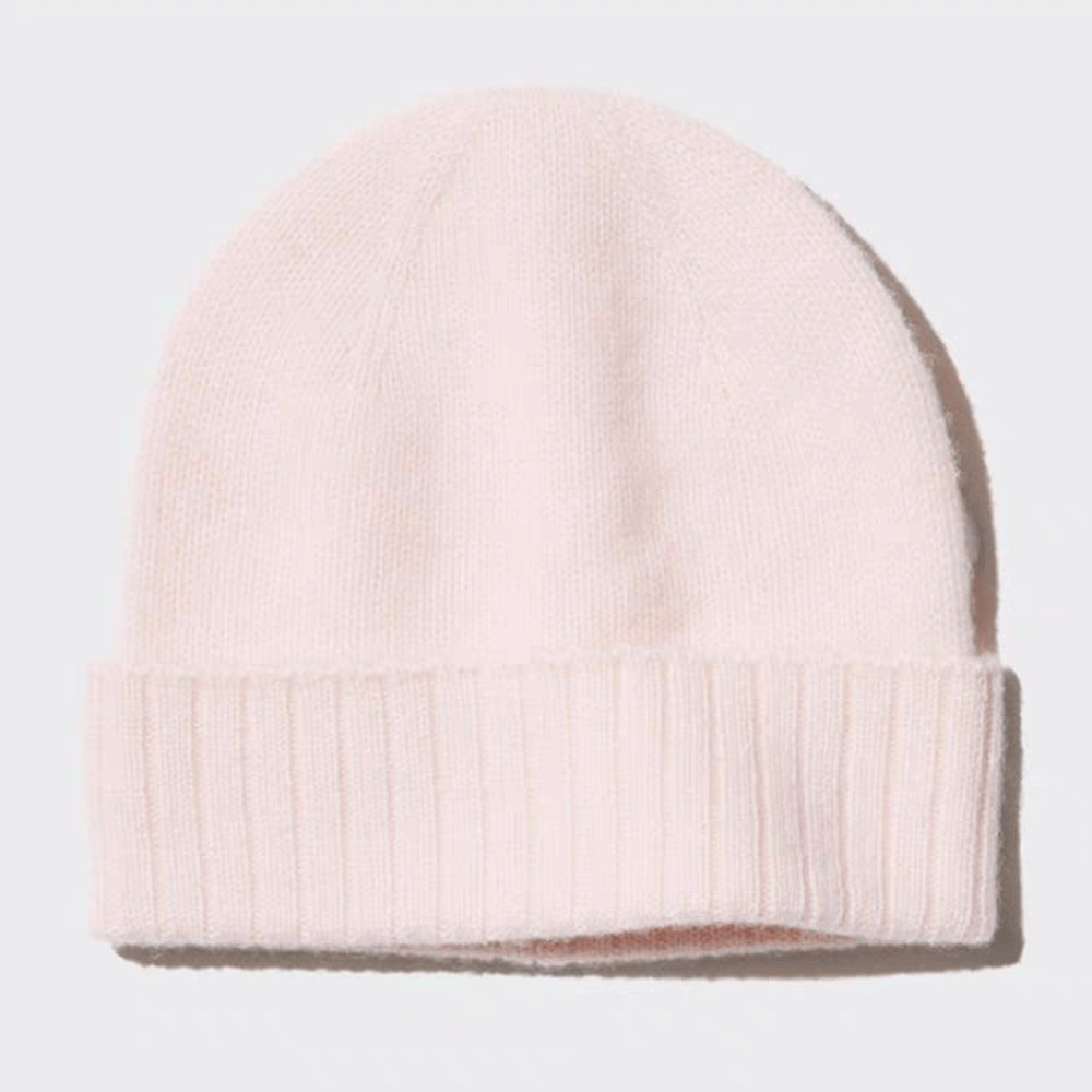 Luxurious 100% Cashmere Beanie for Women – Effortless Style, Unmatched Comfort in light pink