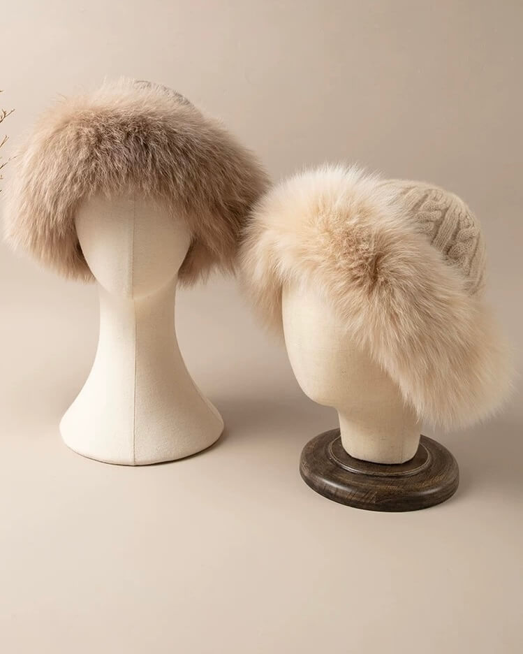 Elegant 100% cashmere winter hat for skiing and travel