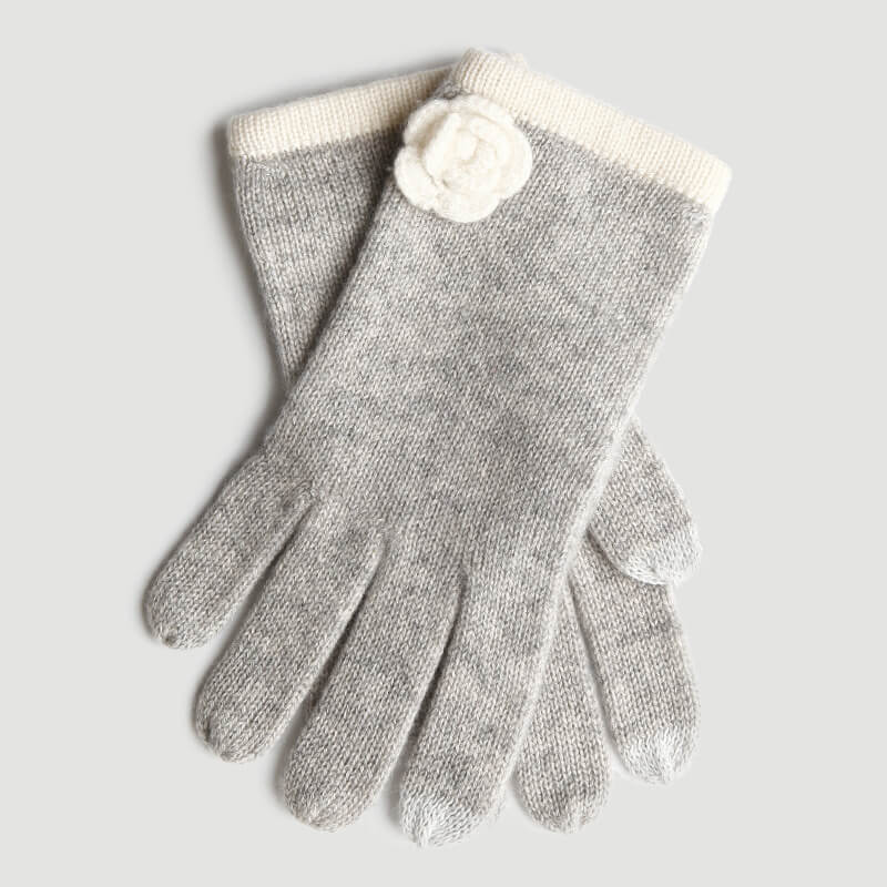 Luxurious 100% Cashmere Gloves for Women with Floral Wrist Detail in light grey