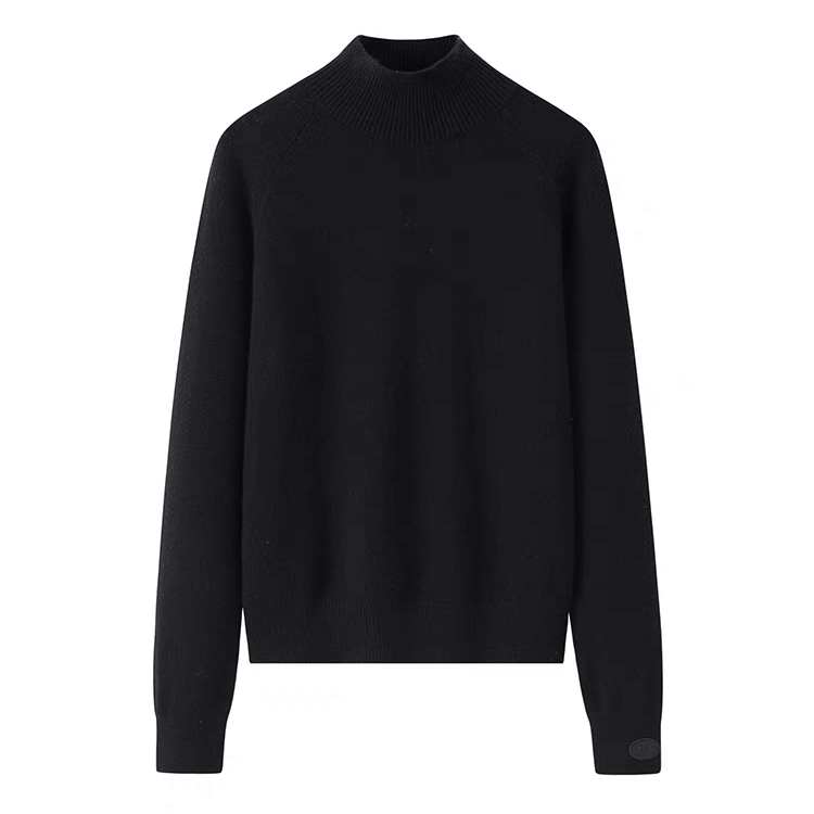 women's mock neck chunky cashmere sweater in black. Detailed with ribbed trim and extra cozy long sleeves.