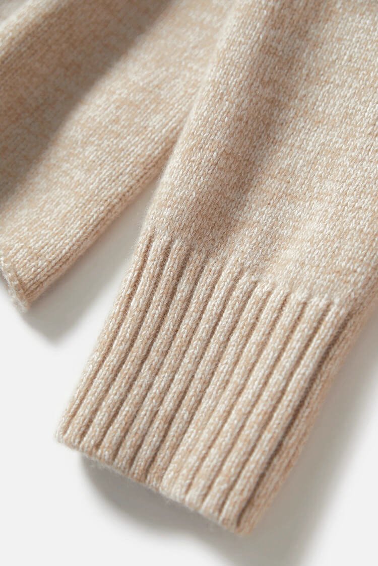 Raglan sleeve cashmere sweater for women in neutral beige