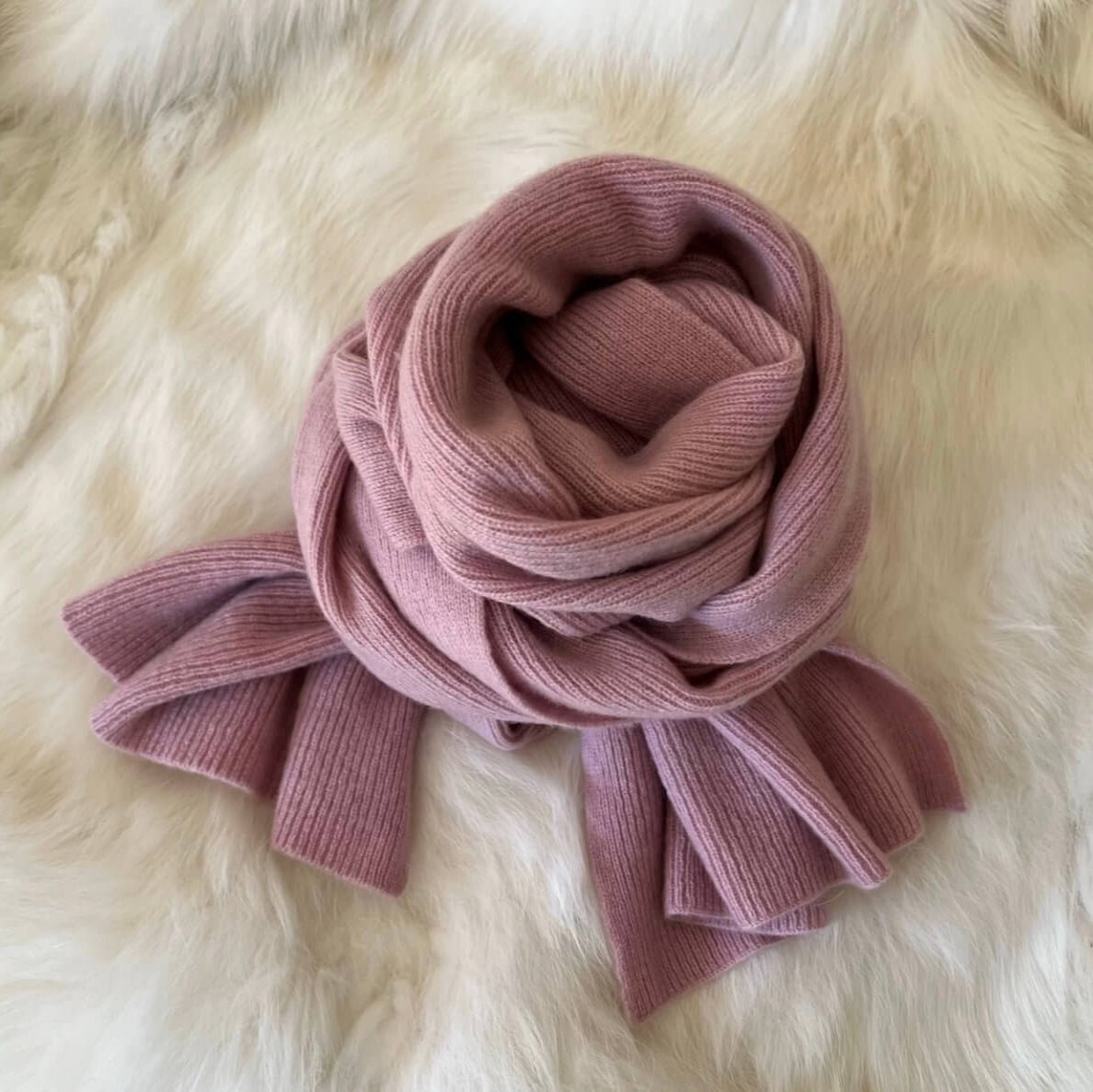 Luxury 100% Cashmere Ribbed Knit Scarf in dark pink