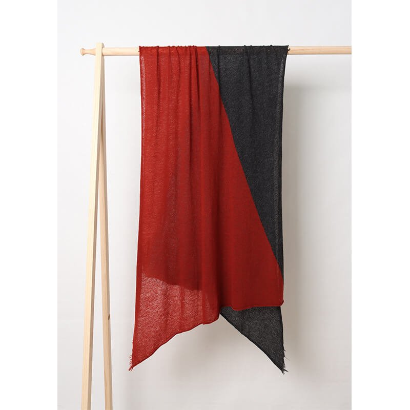 women's knitted cashmere scarf light weight in red and black