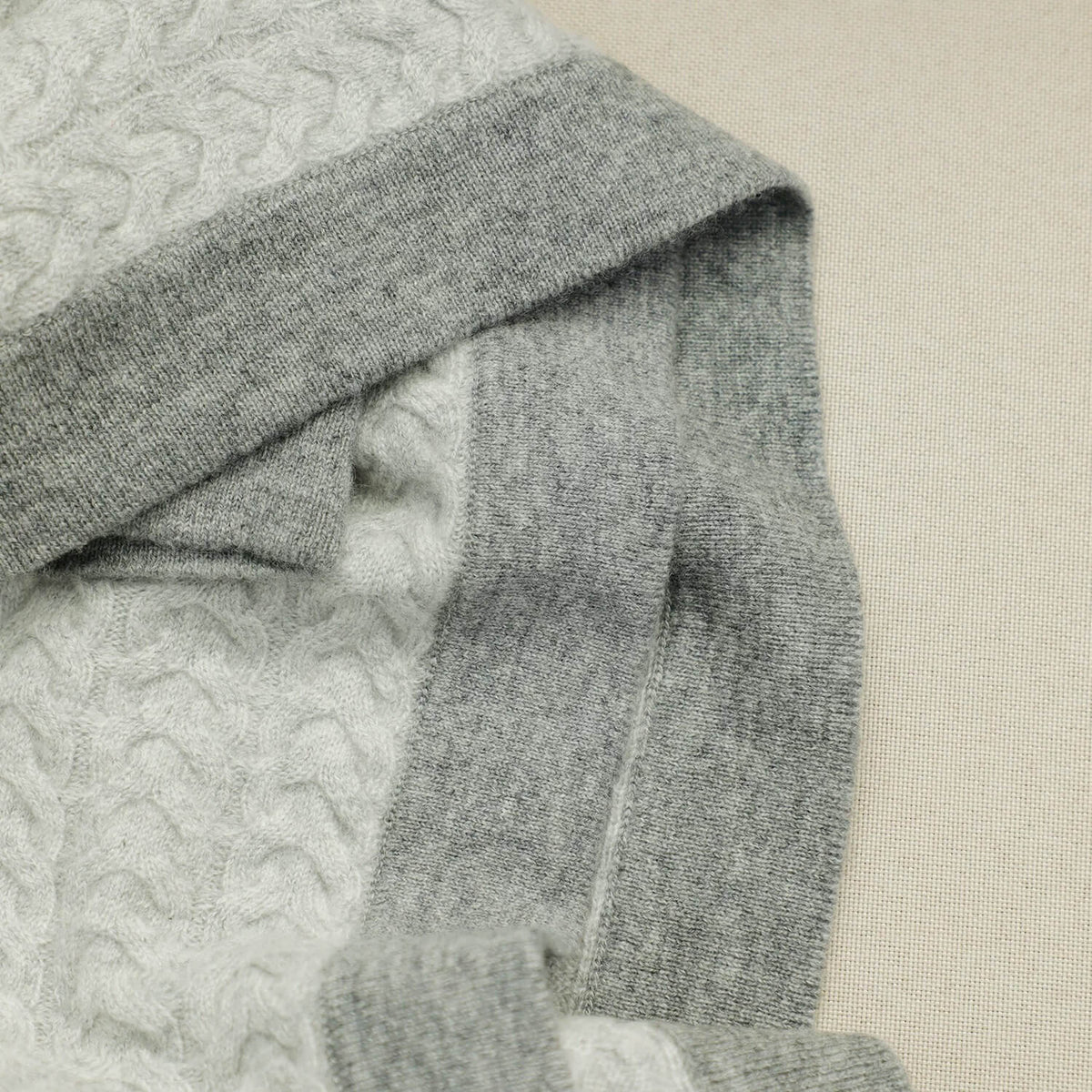 Soft 100% Cashmere Cable Knit Wrap for Women