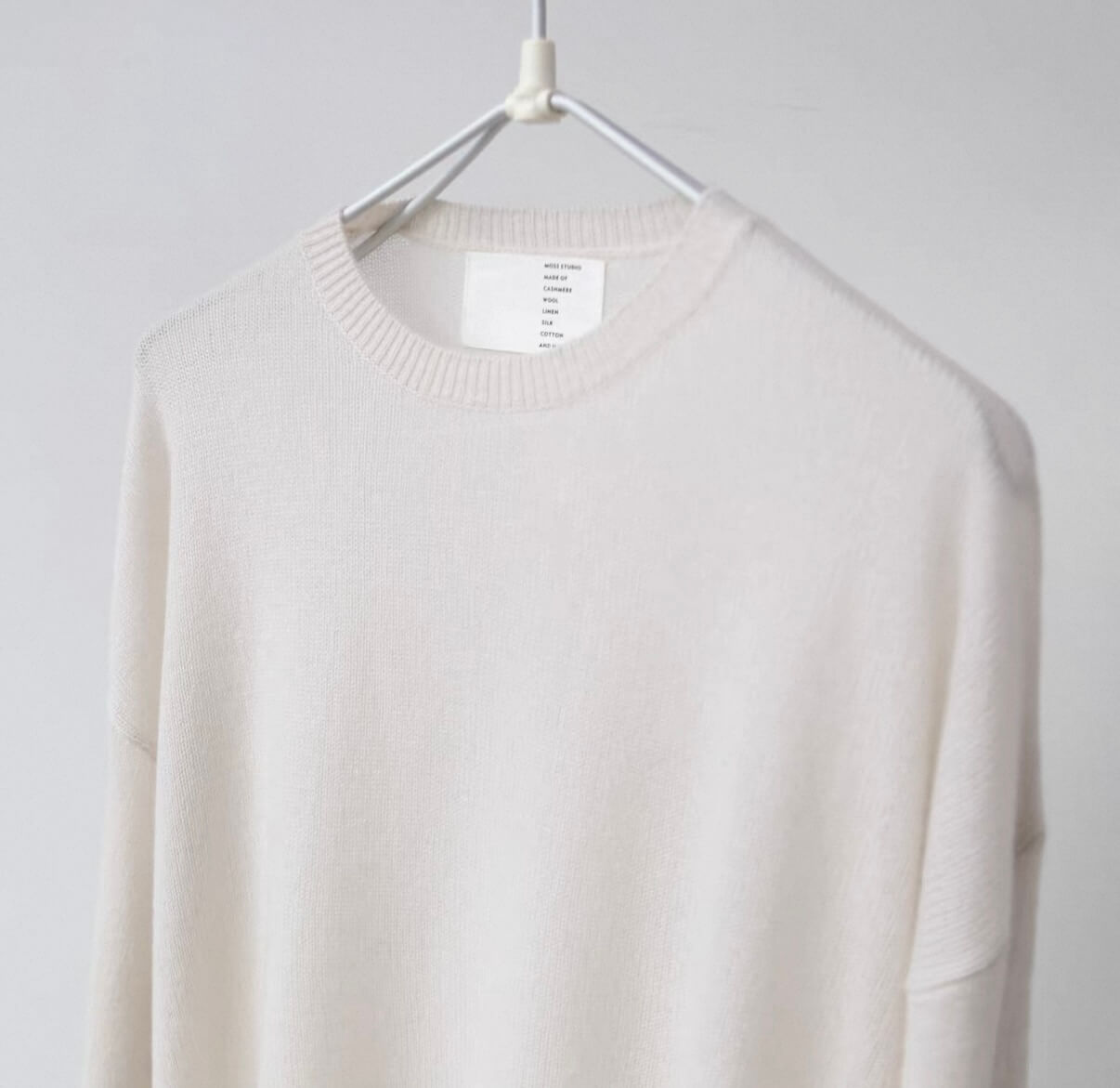Lightweight 100% Cashmere Sweater for Women in white
