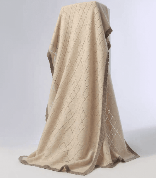 100% Cashmere Scarf with Contrast-Trimmed Detailing in beige