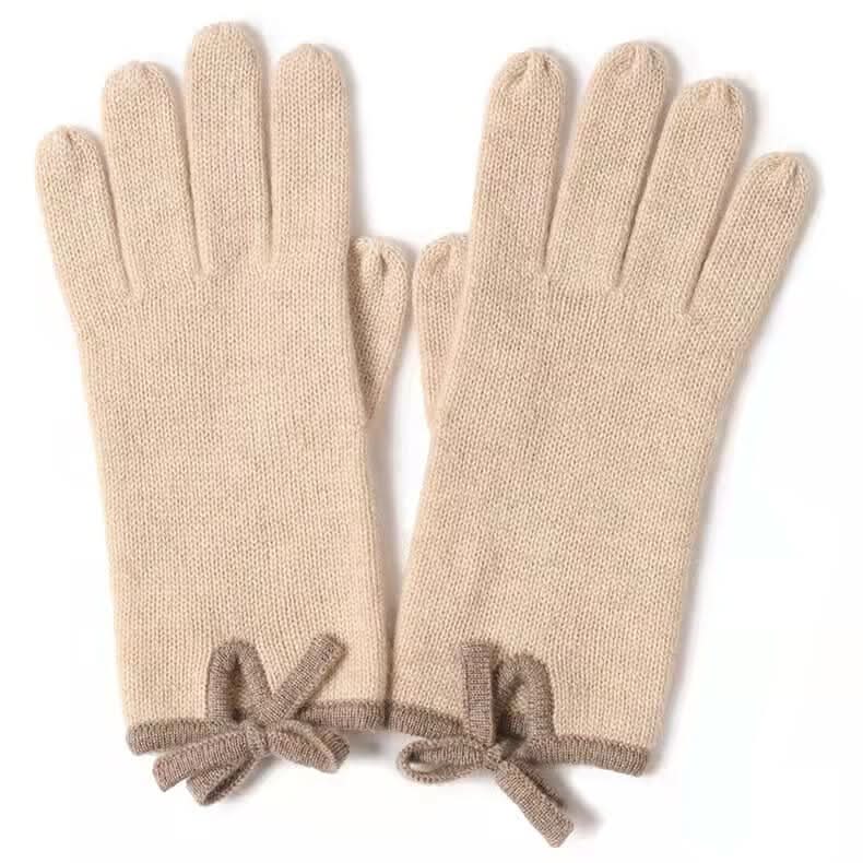 Luxurious 100% Cashmere Gloves for Women – Timeless Elegance Meets Winter Warmth in beige