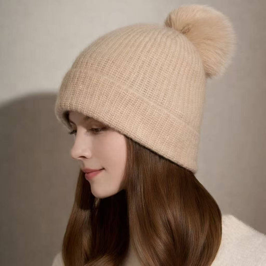 Best Women’s 100% Cashmere Hat for Winter Travel