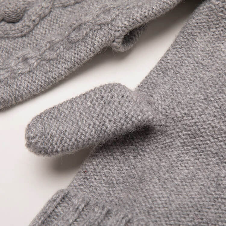 Women’s 100% Cashmere Cable Knit Gloves Thick, Full-Finger Style in Pure grey
