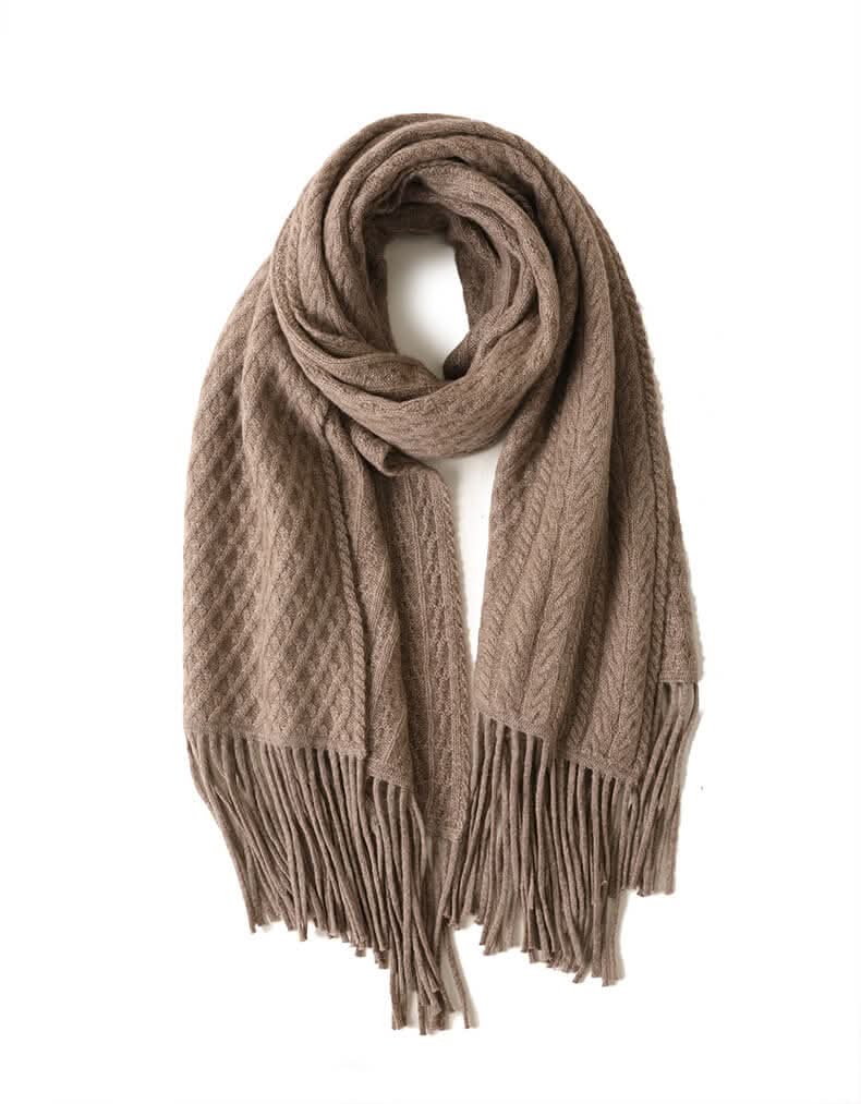Cashmere winter shawl in camel made of fine cashmere with classic cable knit pattern