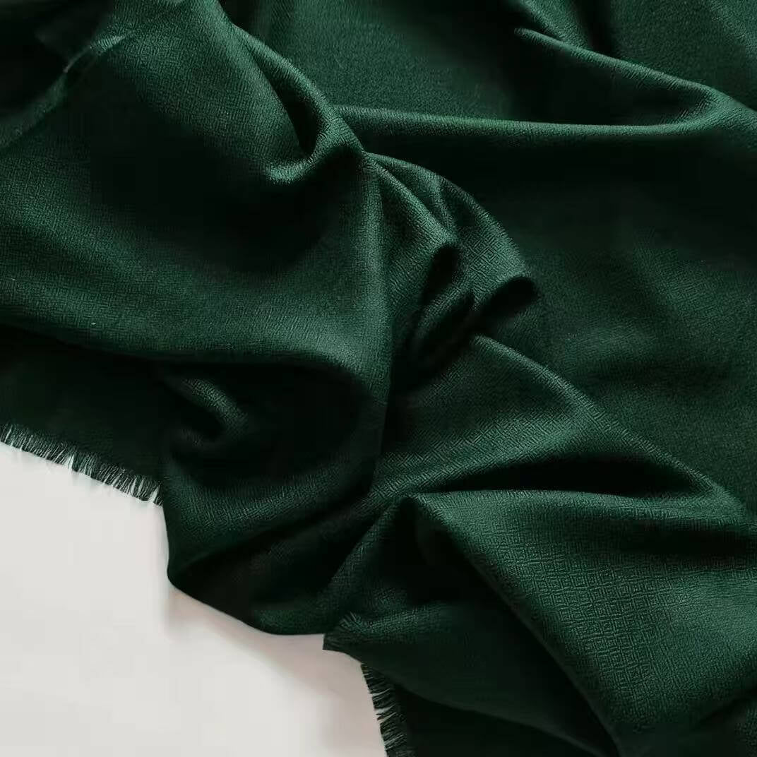 
Christmas green luxury cashmere wrap for four-season styling