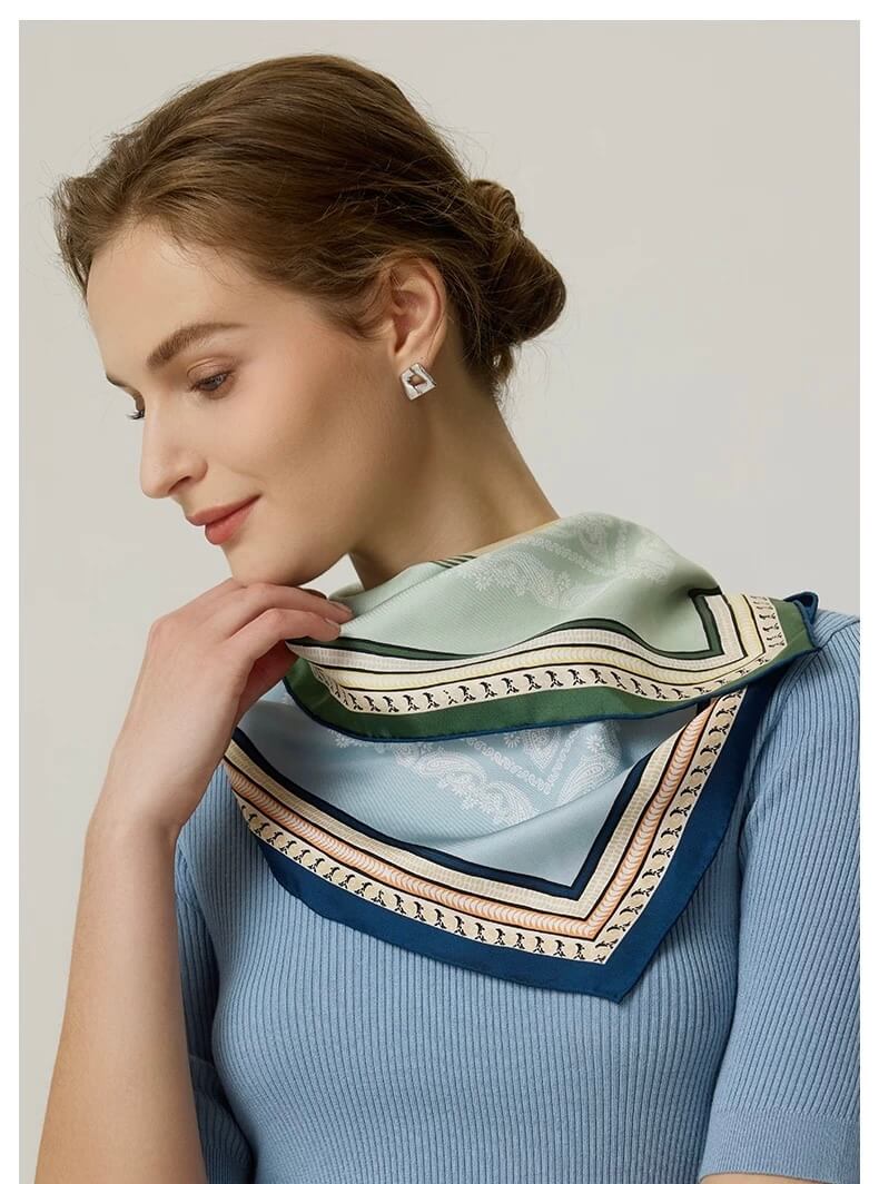 Reversible blue green mulberry silk scarf”
“Double-sided 14-momme silk square scarf”