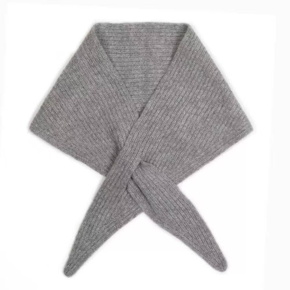 Grey and white cashmere ribbed triangle scarves in petite size