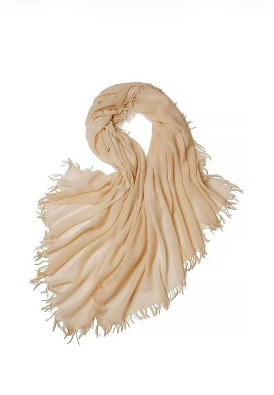Lightweight 100% cashmere shawl for spring and summer travel