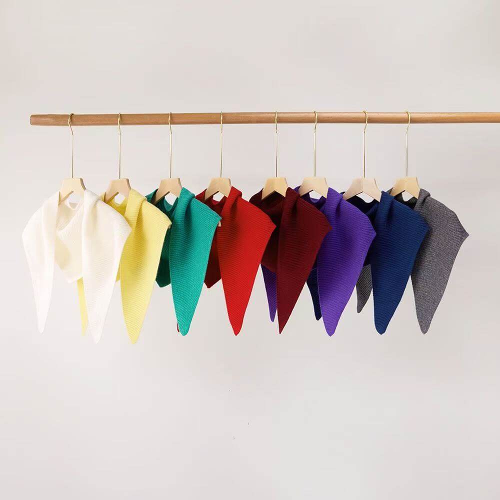 Lightweight pure cashmere neckerchief triangle scarf