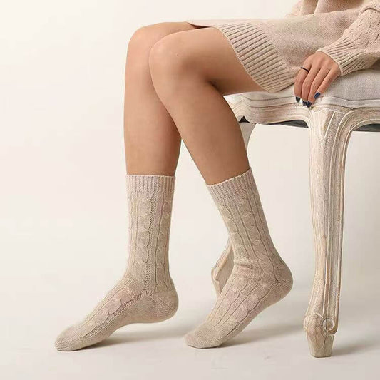 Luxury cable knit cashmere socks for women by VINCI Cashmere