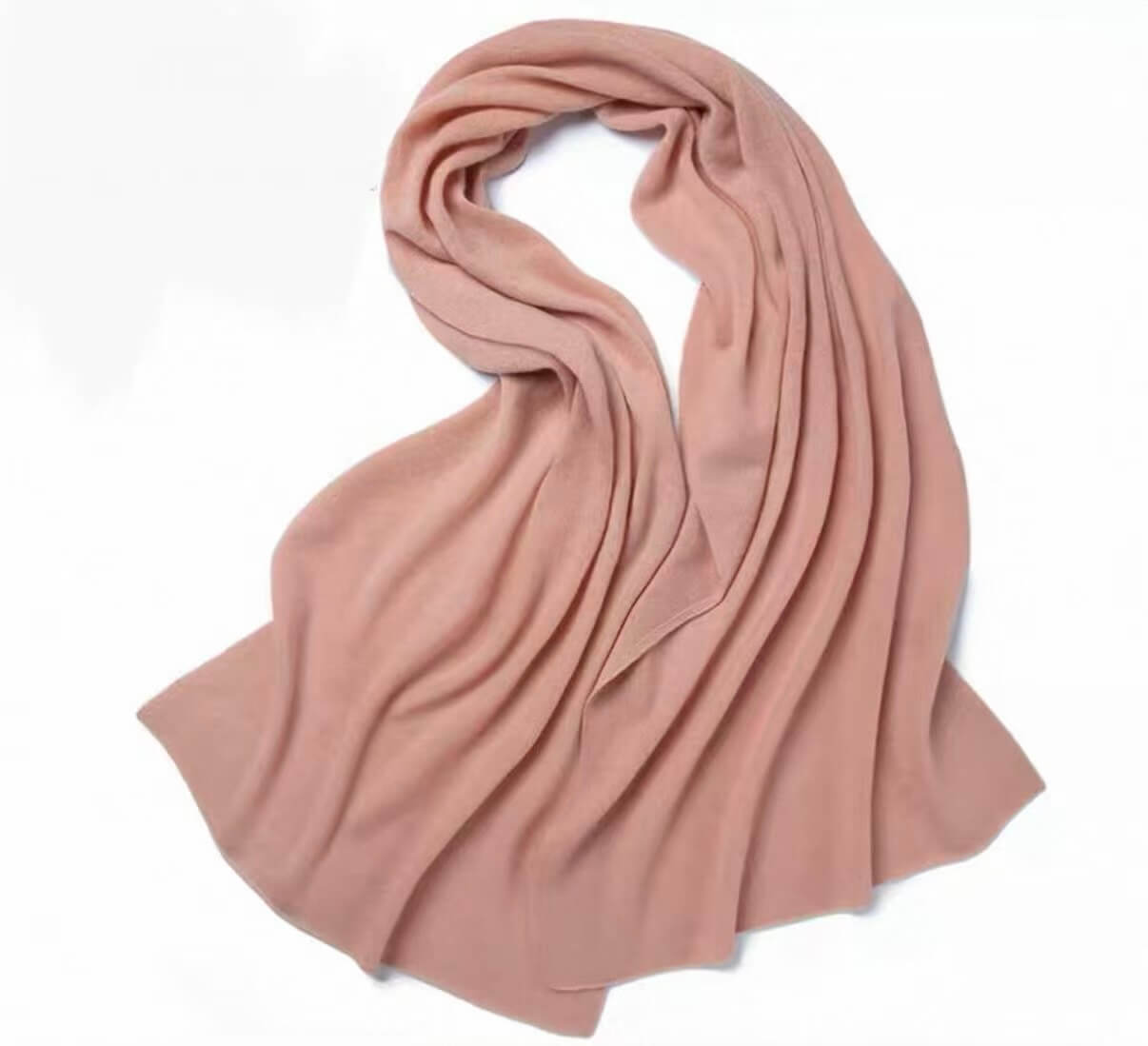 Luxury women’s cashmere travel scarf for winter