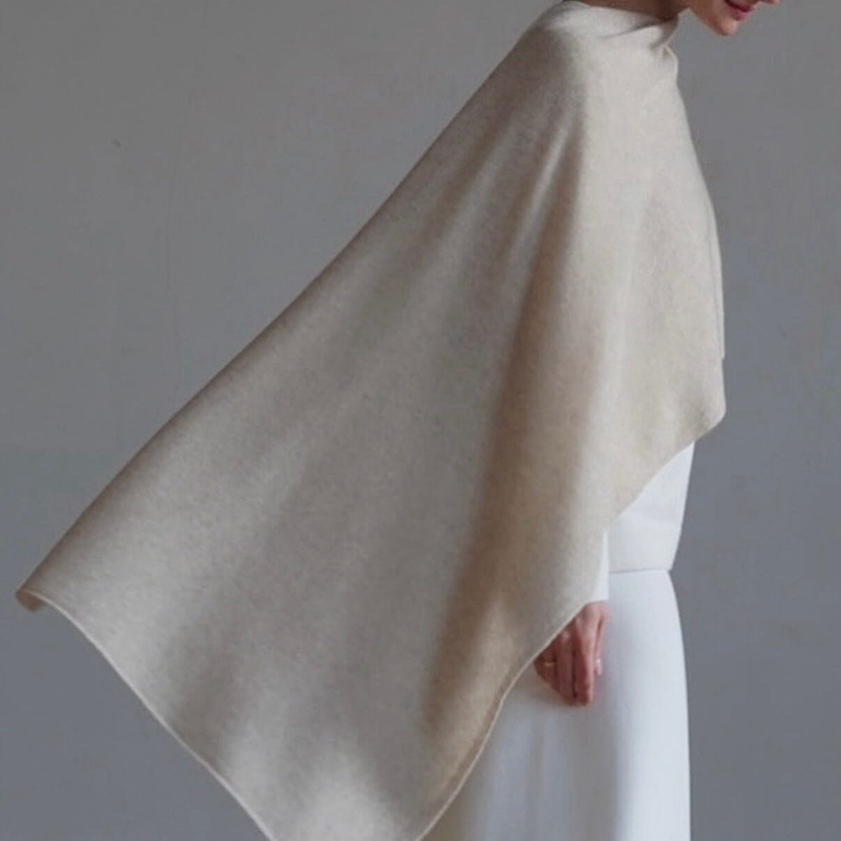Lightweight cashmere shawl perfect for airplane travel and office wear