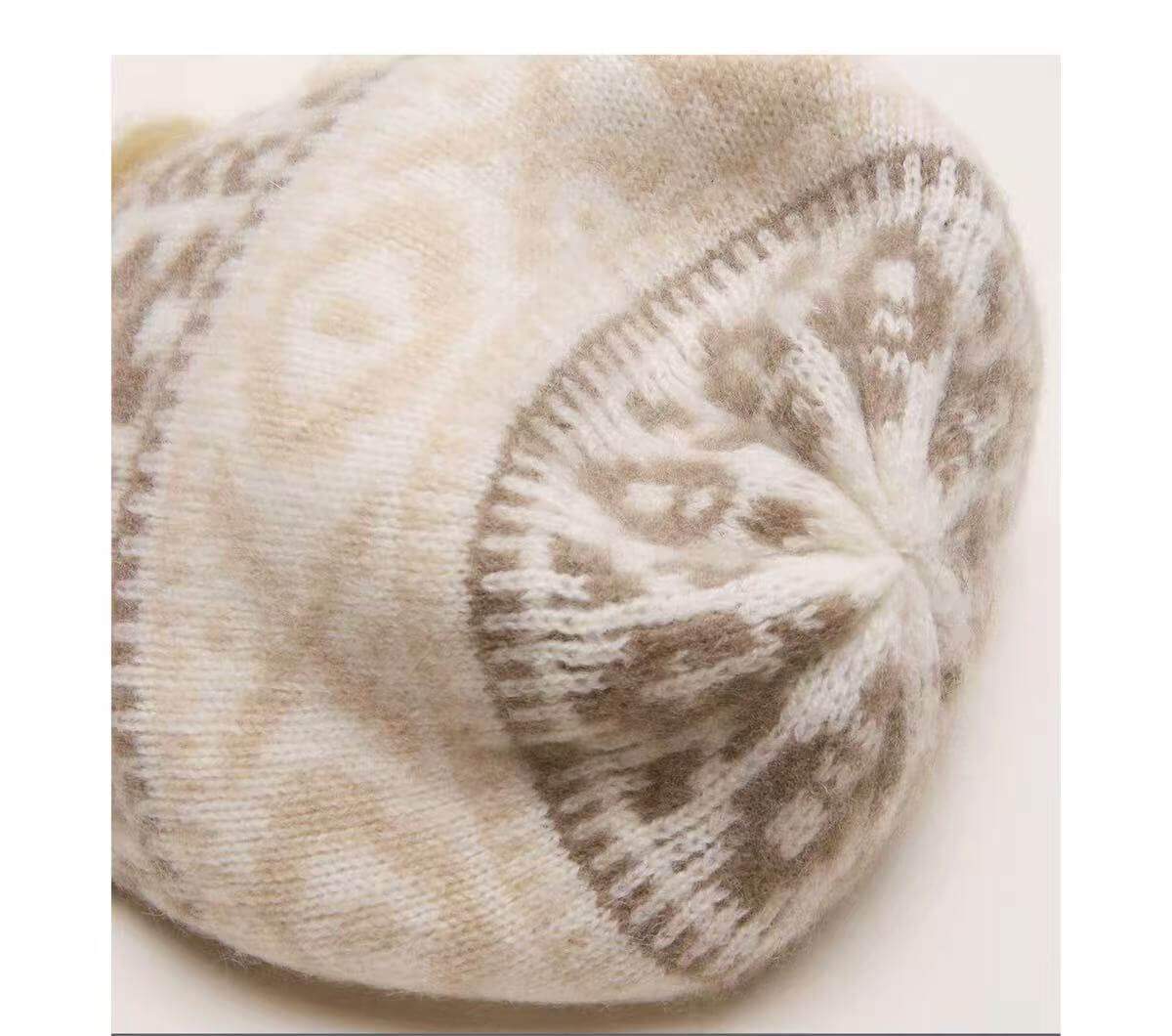 Soft ivory cashmere beanie with ribbed cuff and patterned gloves