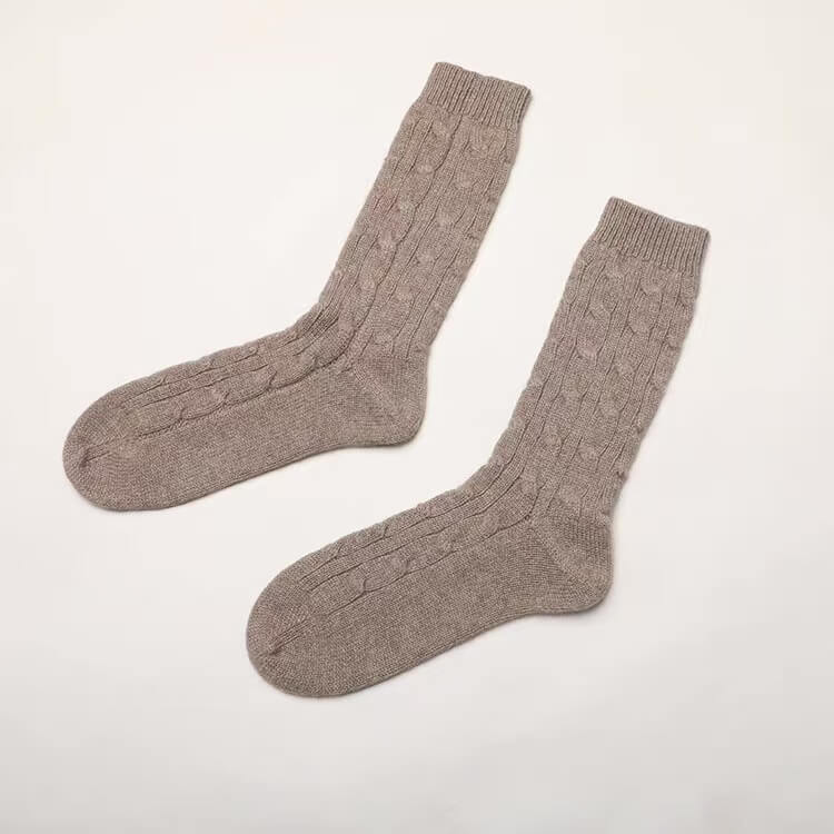 Undyed beige cashmere socks with natural texture