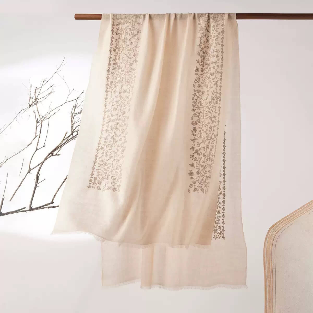 Undyed natural beige cashmere wrap with embroidered floral ends