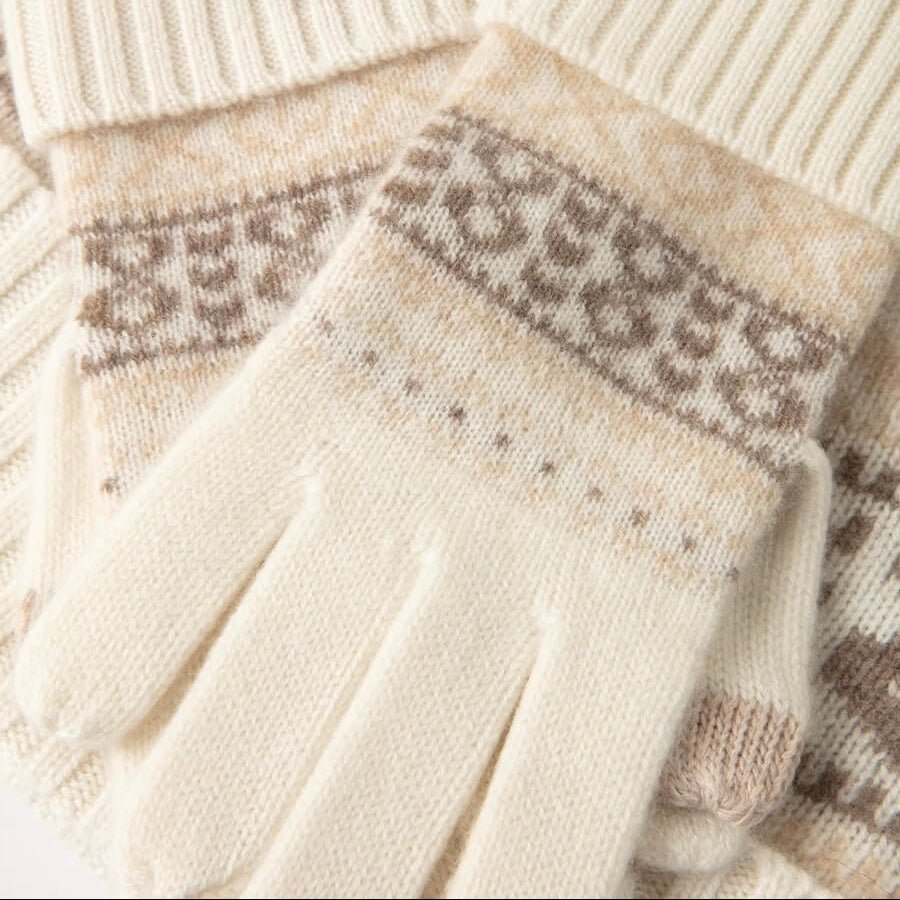 Vinci Cashmere women’s Fair Isle hat and gloves set in ivory and beige