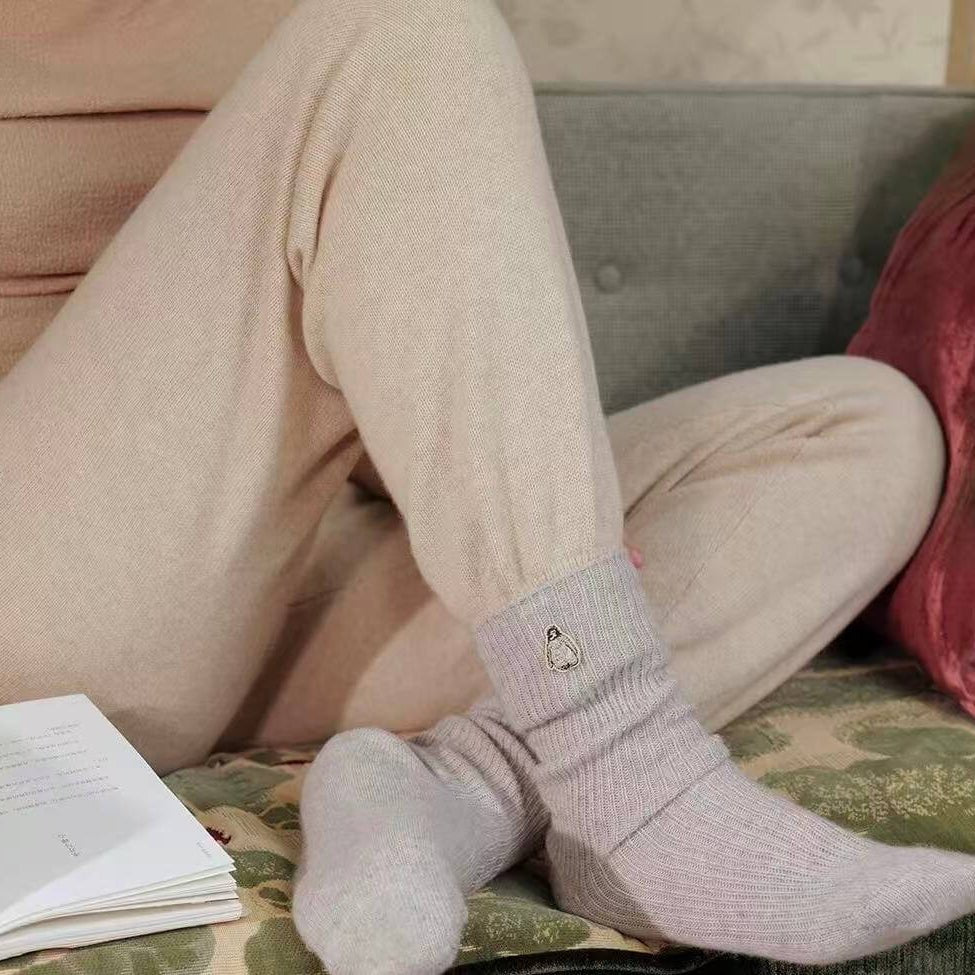 Women’s 100% Cashmere Ribbed Knit Socks
