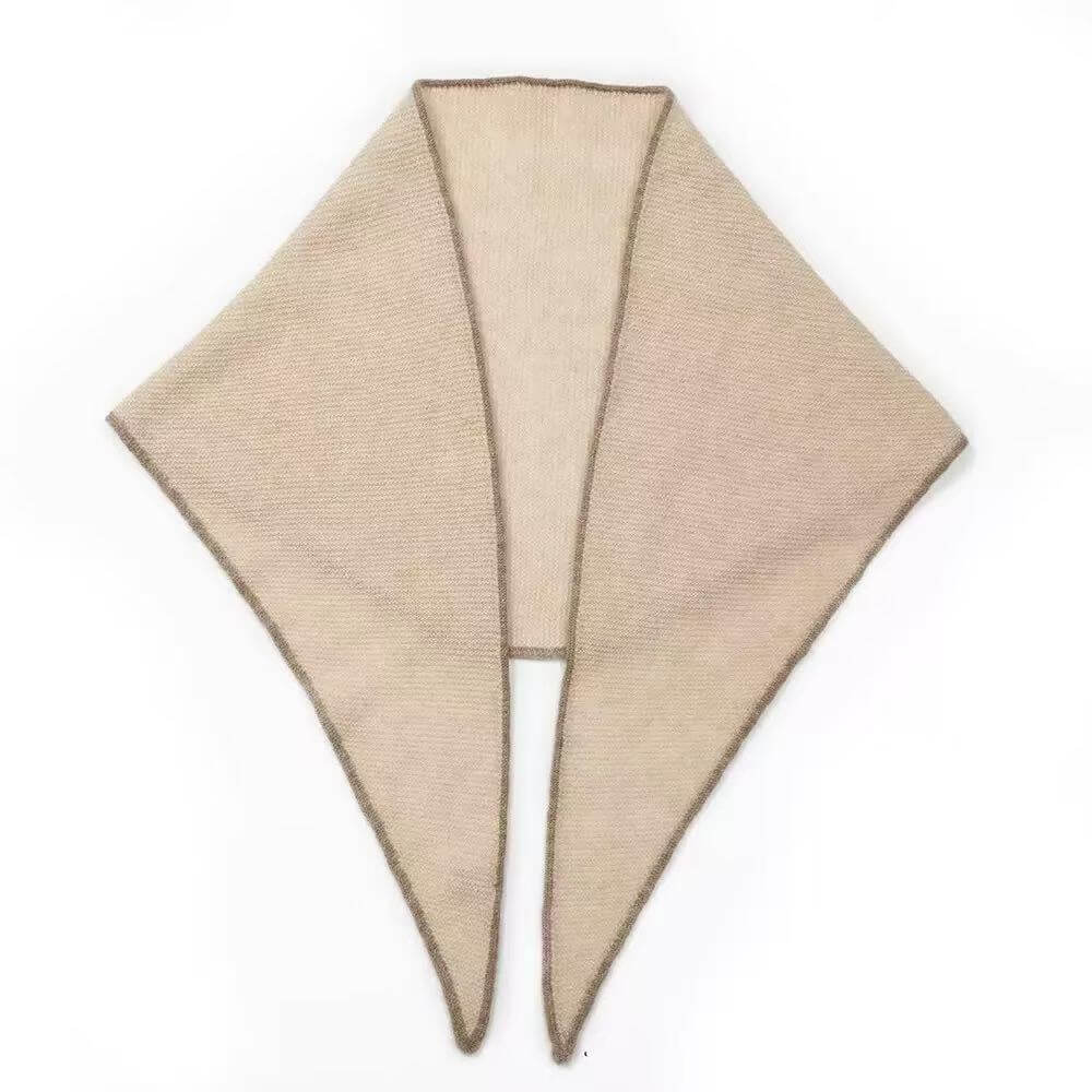Women’s 100% cashmere triangle scarf with contrast trim