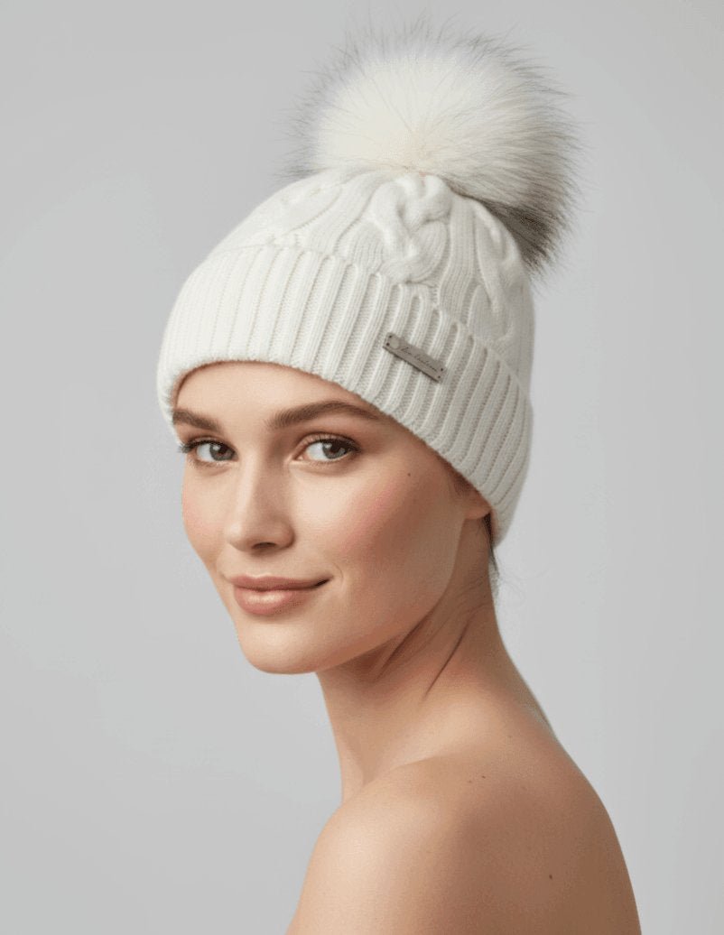Women's white 100% cashmere cable-knit beanie