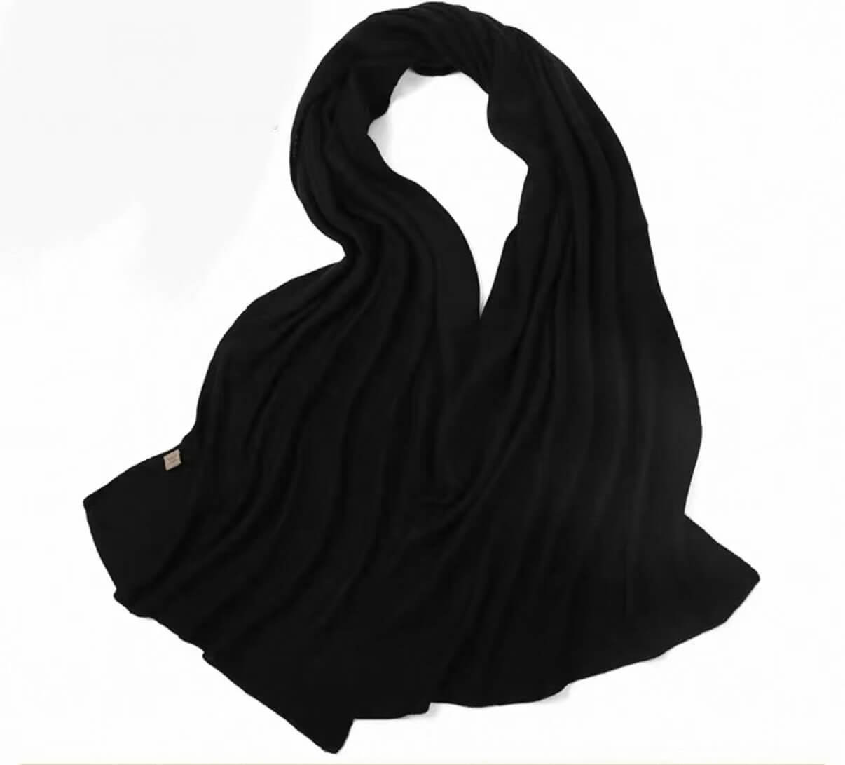 Women’s 100% cashmere knit travel shawl in black