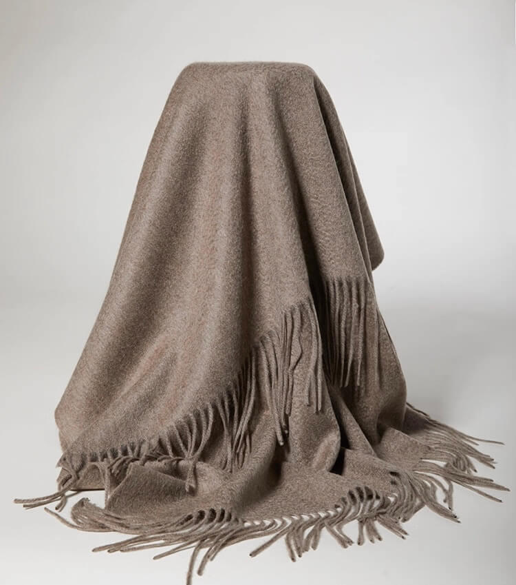 Luxurious 100% Pure Cashmere Scarf Wrap in camel ，Women's dark brown 100% cashmere winter scarf with elegant drape and fringed edges