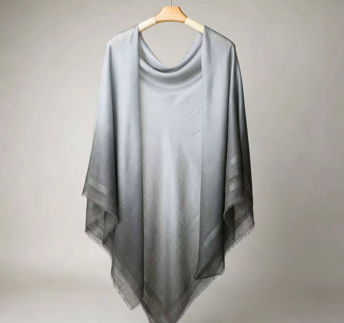 Women’s oversized 100% cashmere shawl 145x145cm with nature inspired green edges