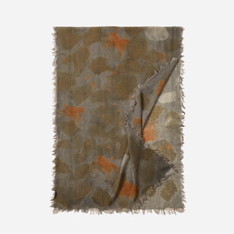 Handmade Mongolian cashmere shawl in dark gray watercolor pattern
