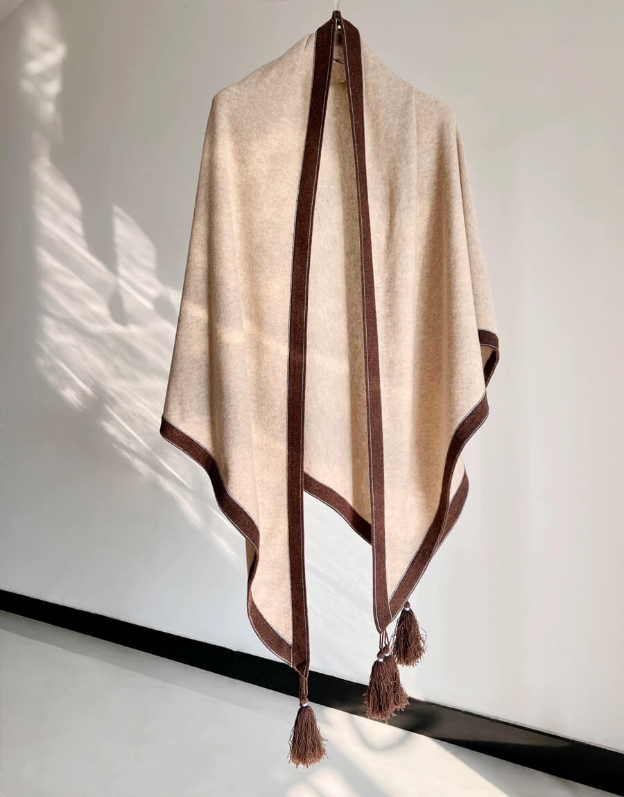Oversized Bohemian Cashmere Shawl in beige 