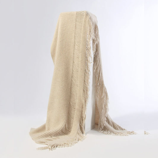 Luxurious 100% Cashmere Scarf: Timeless Elegance, Unmatched Comfort in beige 