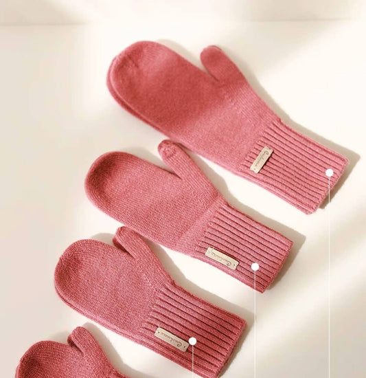 pink color pure cashmere gloves mittens