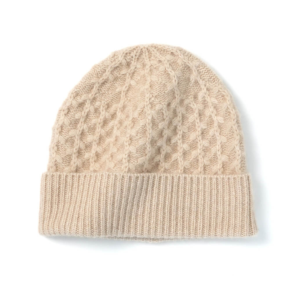 Luxurious 100% Cashmere Women’s Cable Knit Beanie in beige 