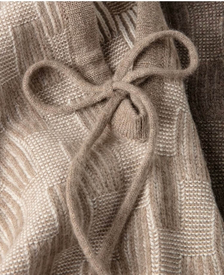 Luxury women’s cashmere winter balaclava in mixed tones