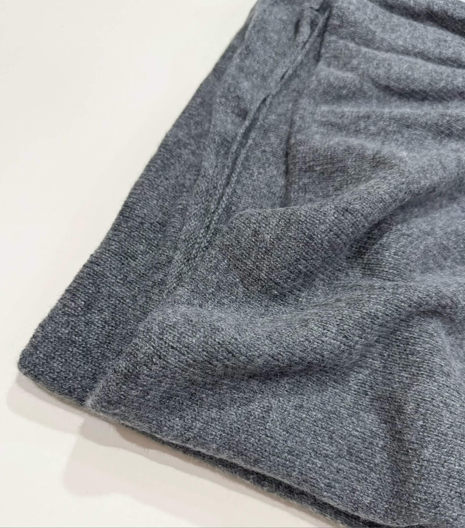 Oversized 100% Cashmere Scarf Wrap in grey