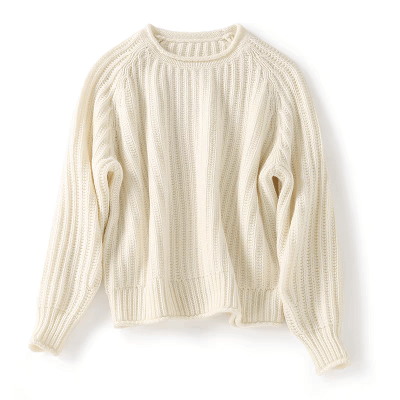 Oversized 100% Cashmere Sweater for Women – Plush Warmth, Modern Craftsmanship in white 