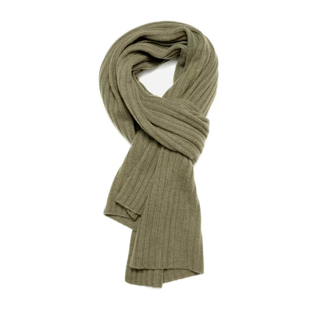 Women's chunky cashmere scarf in olive green