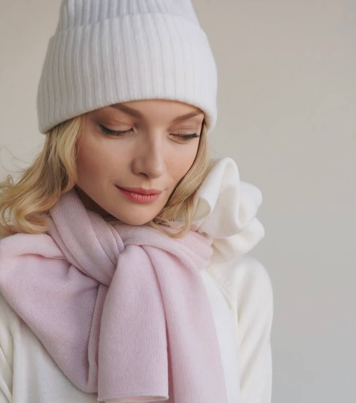 	Cashmere winter beanie thick rib knit for outdoor activities,Classic cashmere cold-weather hat for men and women