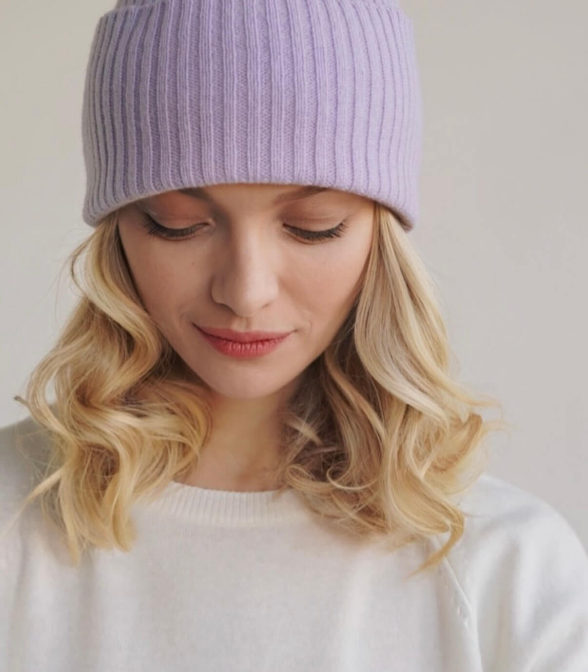 	Lavender purple cashmere beanie for fall and travel,Double-yarn ribbed cashmere hat soft warm unisex