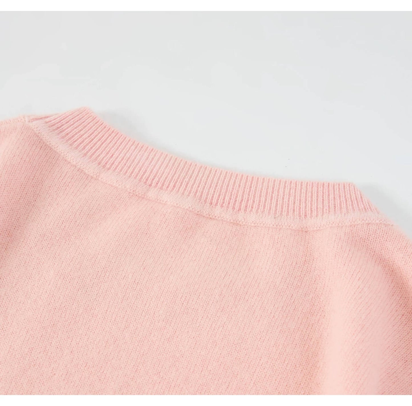 Cloud-soft women’s cashmere sweater knit in pastel ombré tones