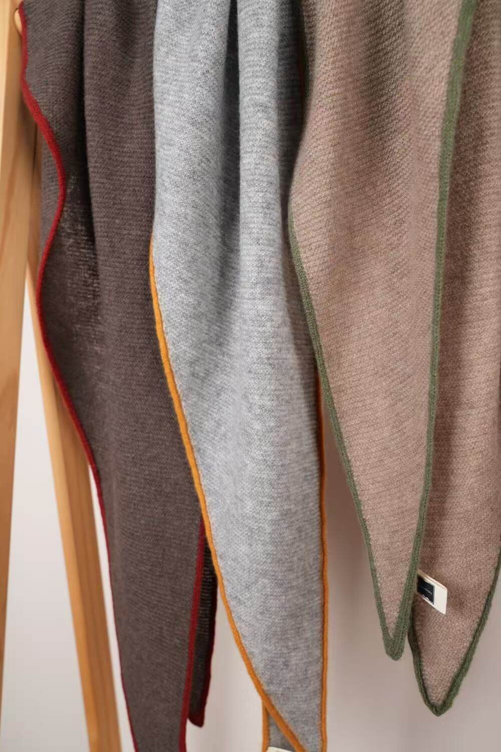 Beige cashmere triangle scarf with taupe contrast edging