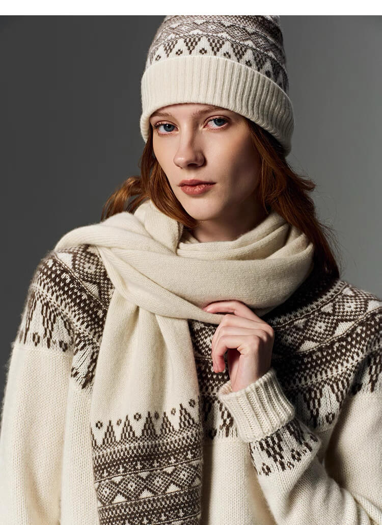 Luxury white cashmere Fair Isle knit beanie