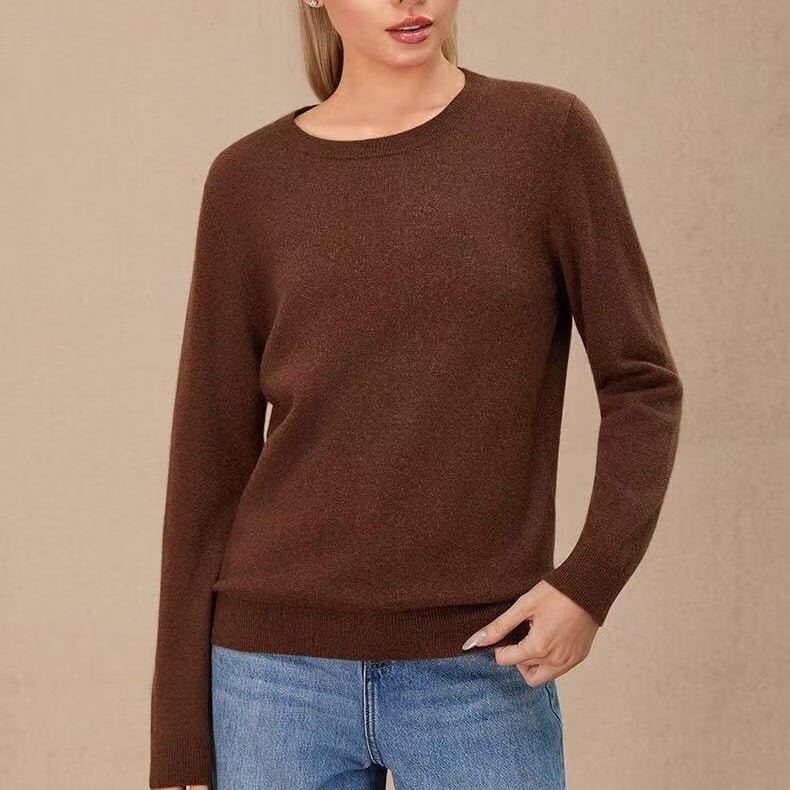 timeless women’s cashmere sweater in medium gray color
elegant caramel brown cashmere sweater outfit styling