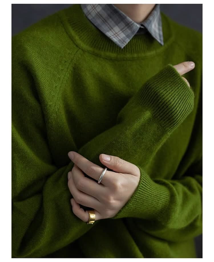 women's green crew neck cashmere sweater for cold weather